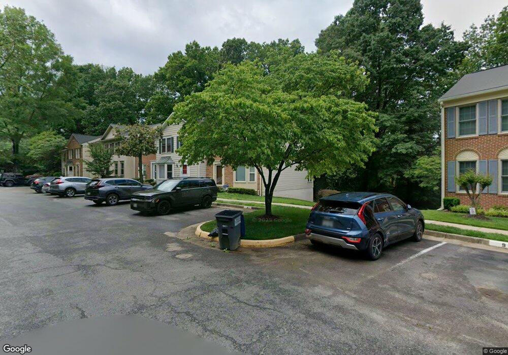 10626 Alison Dr, Burke, VA 22015 - photo 1