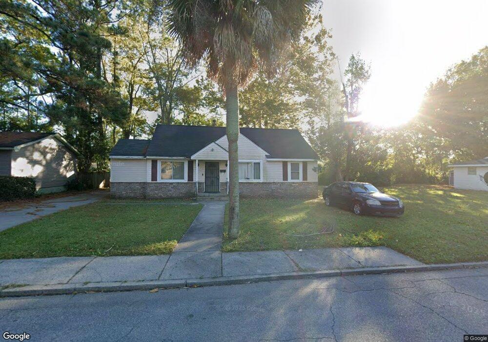 2059 E 42nd St, Savannah, GA 31404 - photo 1