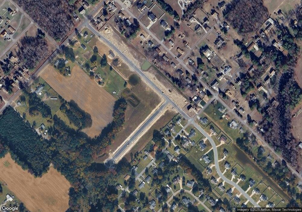 102 Wagners Way, West Point, VA 23181 - photo 1