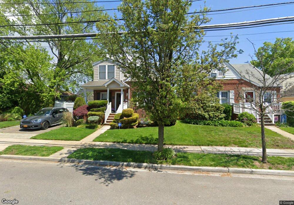 41 Scherer Blvd, Franklin Square, NY 11010 - photo 1