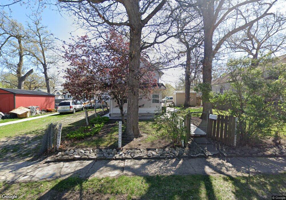 1711 24th St, Des Moines, IA 50310 - photo 1
