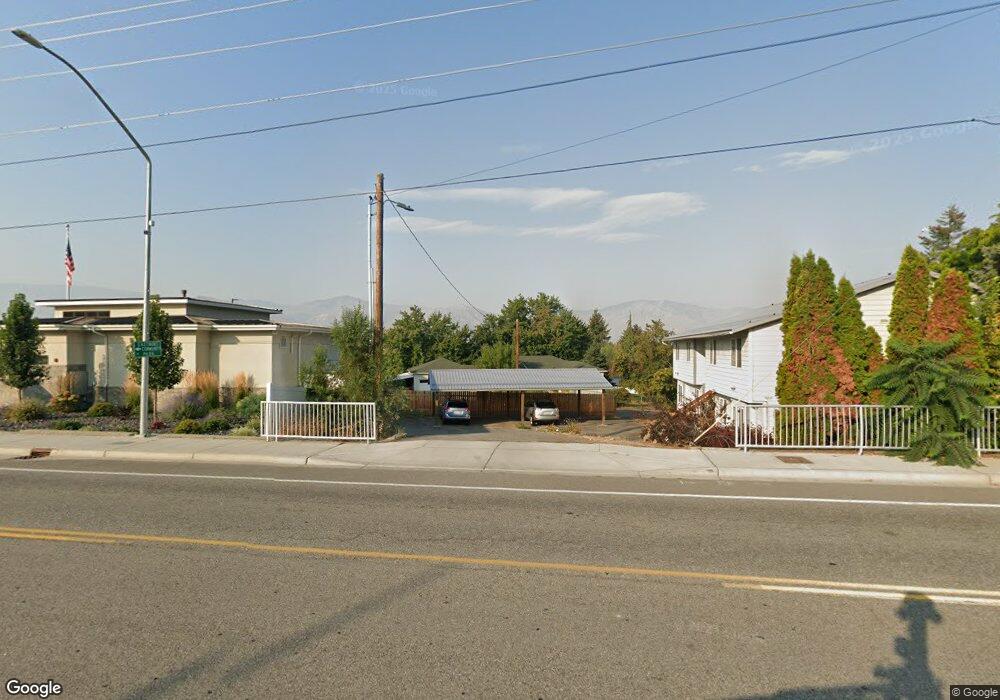 368 4th St NE, East Wenatchee, WA 98802 - photo 1