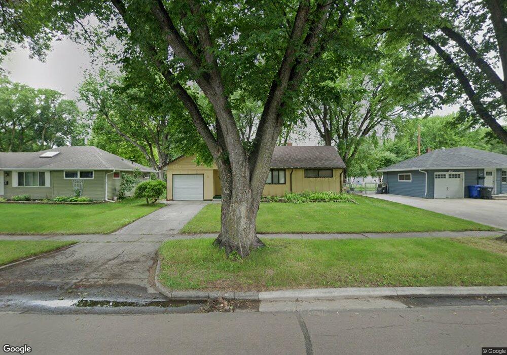 2106 9th St N, Fargo, ND 58102 - photo 1