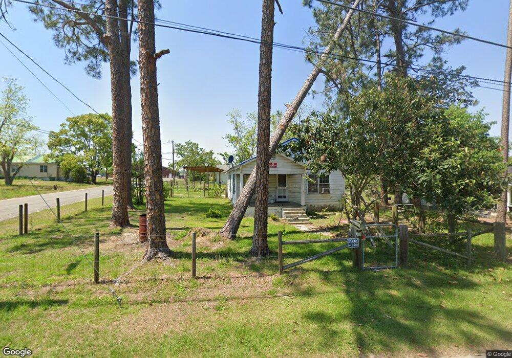 1301 Pearl Ave N, Douglas, GA 31533 - photo 1