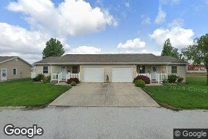 105 S Oak St, Assumption, IL 62510