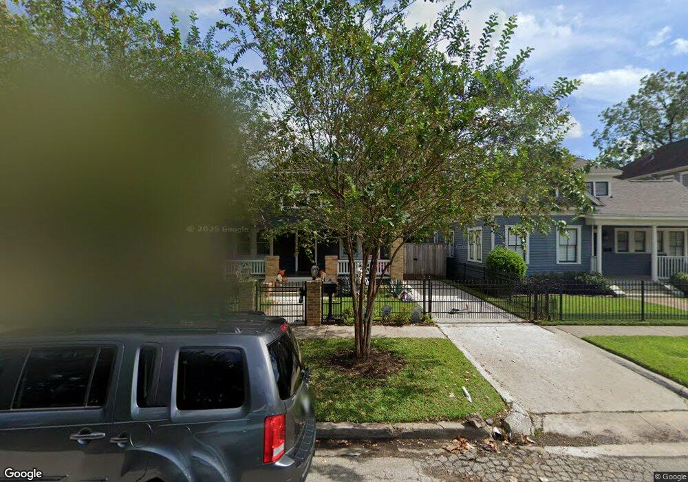 930 Harvard St, Houston, TX 77008 - photo 1