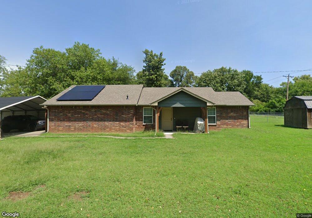 516 Alaska St, Claremore, OK 74017 - photo 1