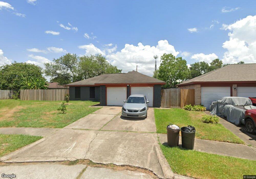 8707 Kirkland Dr, Houston, TX 77089 - photo 1