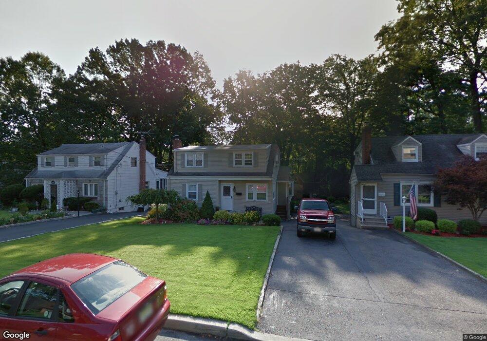 738 Millbrook Rd, River Edge, NJ 07661 - photo 1