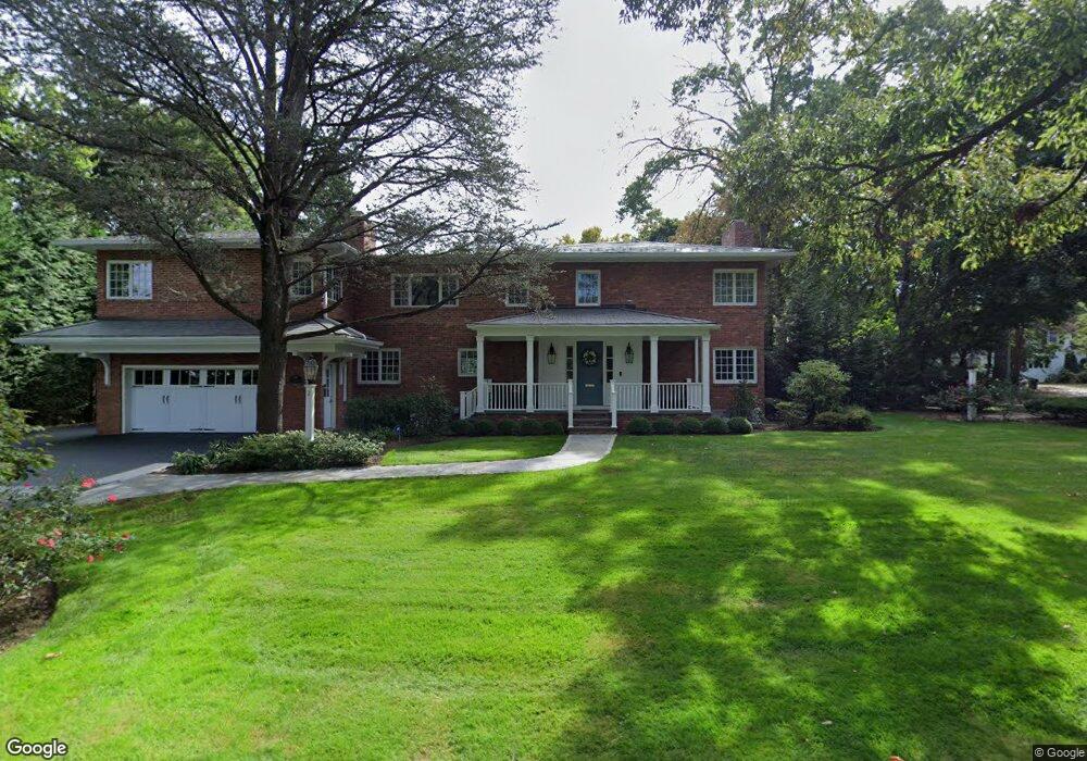 2 Heights Rd, Manhasset, NY 11030 - photo 1