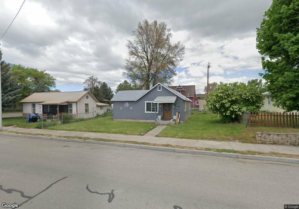 686 W Main St, Weiser, ID 83672 - photo 1