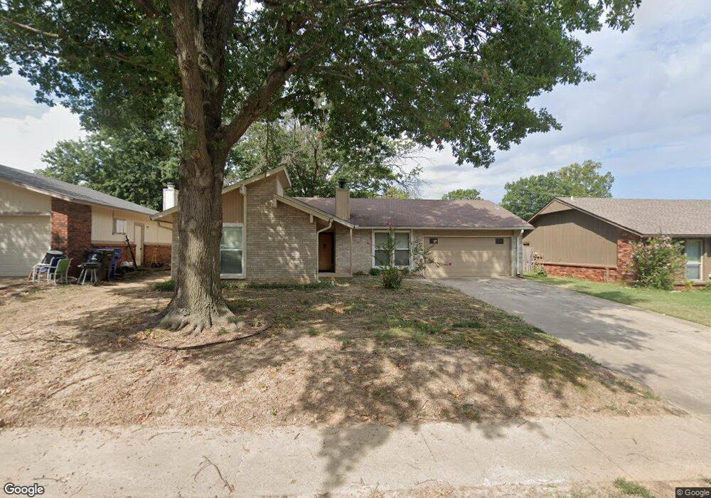 4304 S 1st Place, Broken Arrow, OK 74011 - photo 1