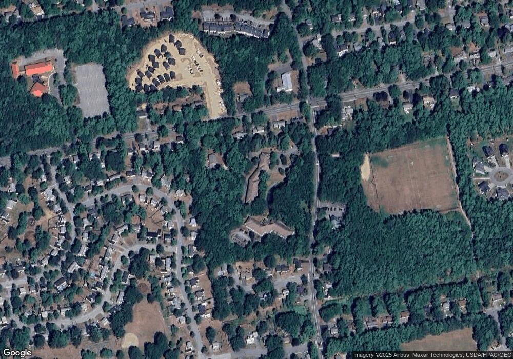 22 Baribeau Dr, Brunswick, ME 04011 - photo 1