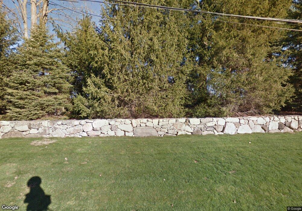 7 Carpenters Brook Rd, Greenwich, CT 06831 - photo 1