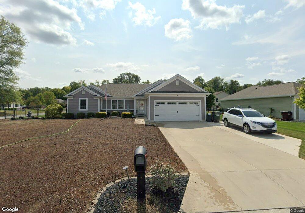 4597 Carriage Ln, Lima, OH 45807 - photo 1