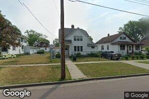 610 14th St S, Fargo, ND 58103