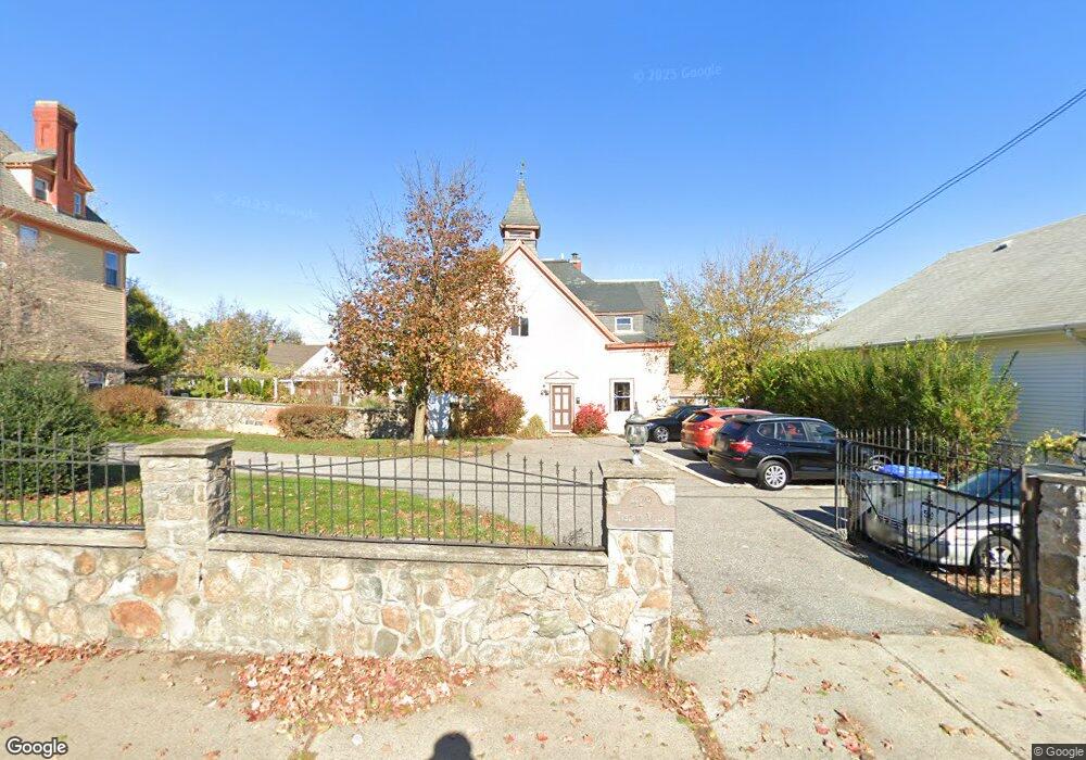 423 Union Ave, Providence, RI 02909 - photo 1