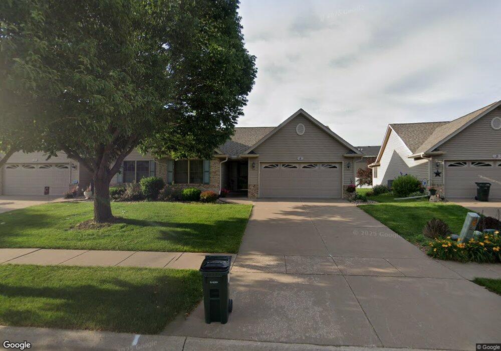 4 Northwest Crossing, Davenport, IA 52806 - photo 1