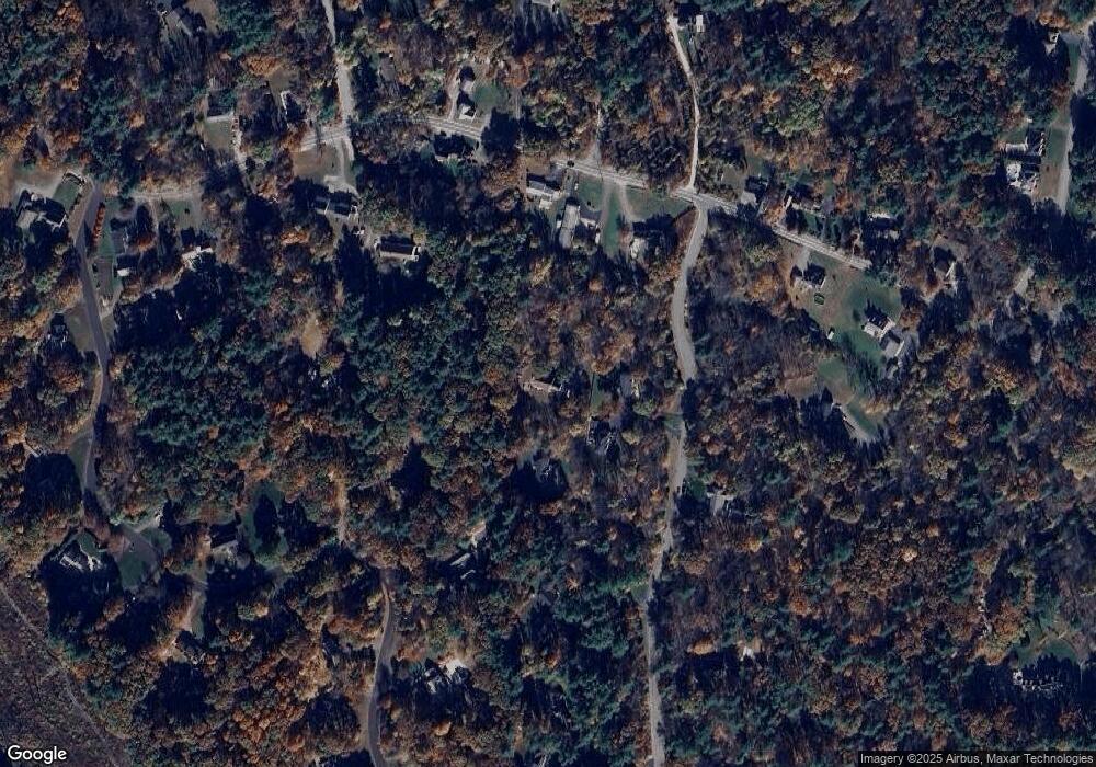 102 Dutton Rd, Pelham, NH 03076 - photo 1