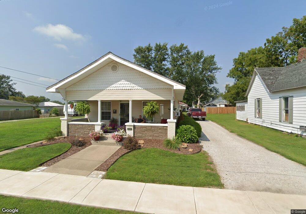 616 S Main St, Bicknell, IN 47512 - photo 1