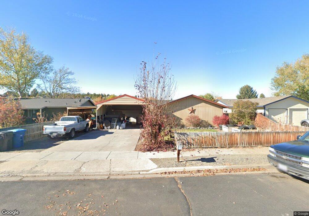 2421 SW 30th St, Redmond, OR 97756 - photo 1