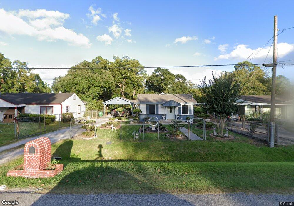 6820 Hoffman St, Houston, TX 77028 - photo 1