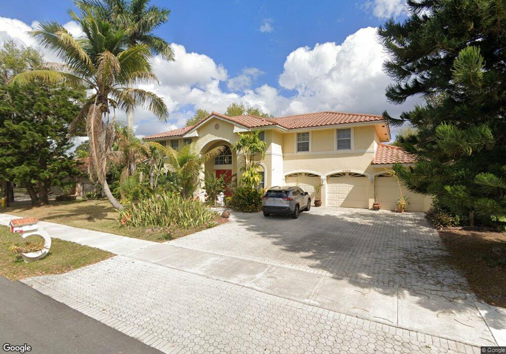 1702 SW 103rd Ln, Davie, FL 33324 - photo 1