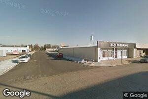 98 W 5th St, Grafton, ND 58237