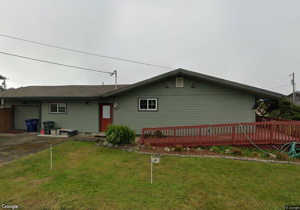 1103 SW Mark St, Newport, OR 97365 - photo 1