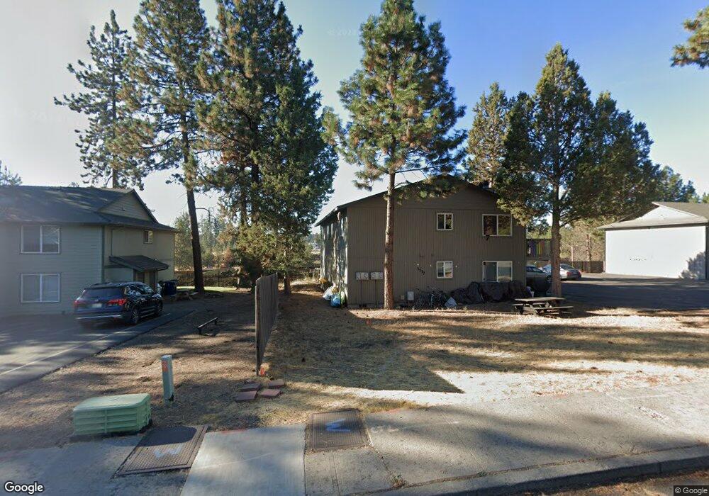 1737 SW Forest Ridge Ave, Bend, OR 97702 - photo 1