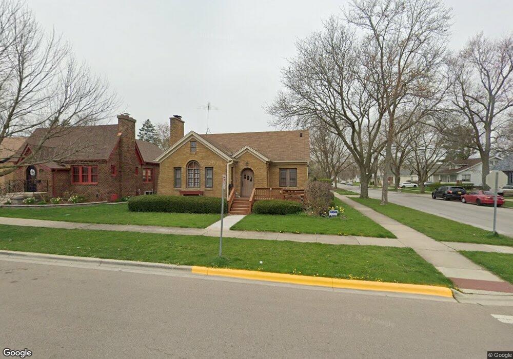 122 N Lancaster Ave, Aurora, IL 60506 - photo 1