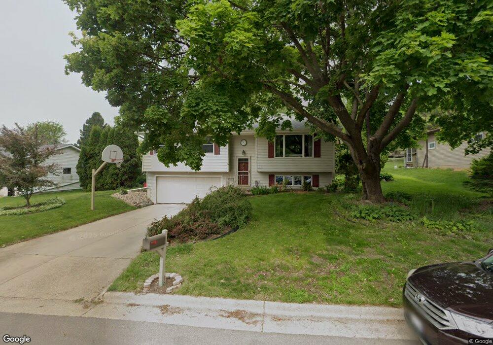 2621 S Elmwood Cir E, Cross Plains, WI 53528 - photo 1