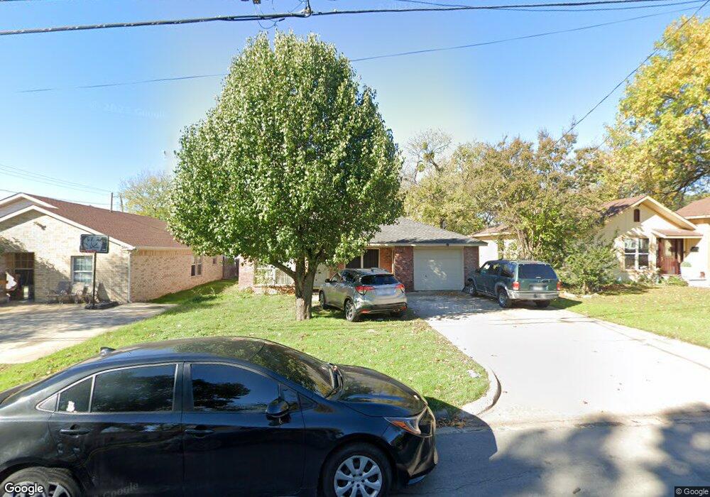 509 SW 5th St, Grand Prairie, TX 75051 - photo 1