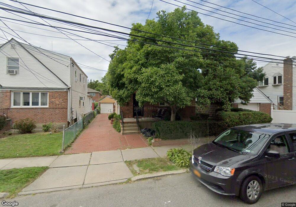 6312 137th St, Flushing, NY 11367 - photo 1