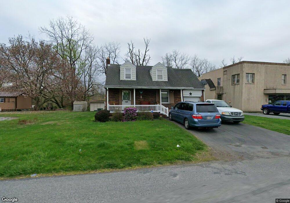 1049 N Reading Rd, Stevens, PA 17578 - photo 1