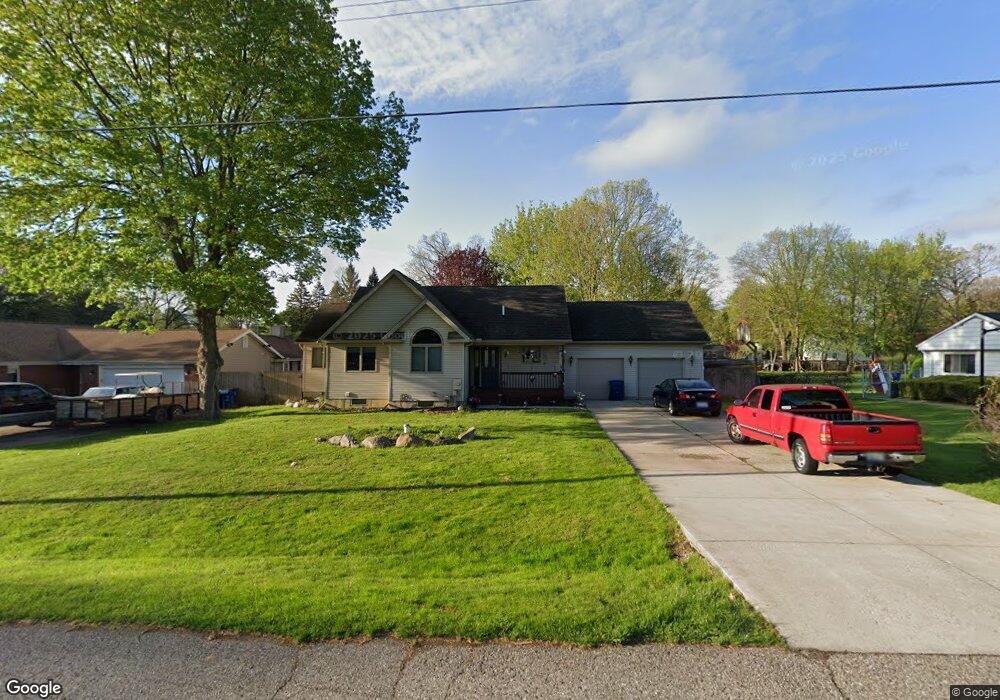 1187 Kingston Ave, Flint, MI 48507 - photo 1