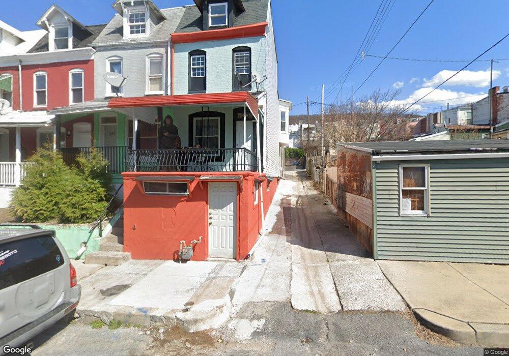 615 Locust St, Reading, PA 19604 - photo 1