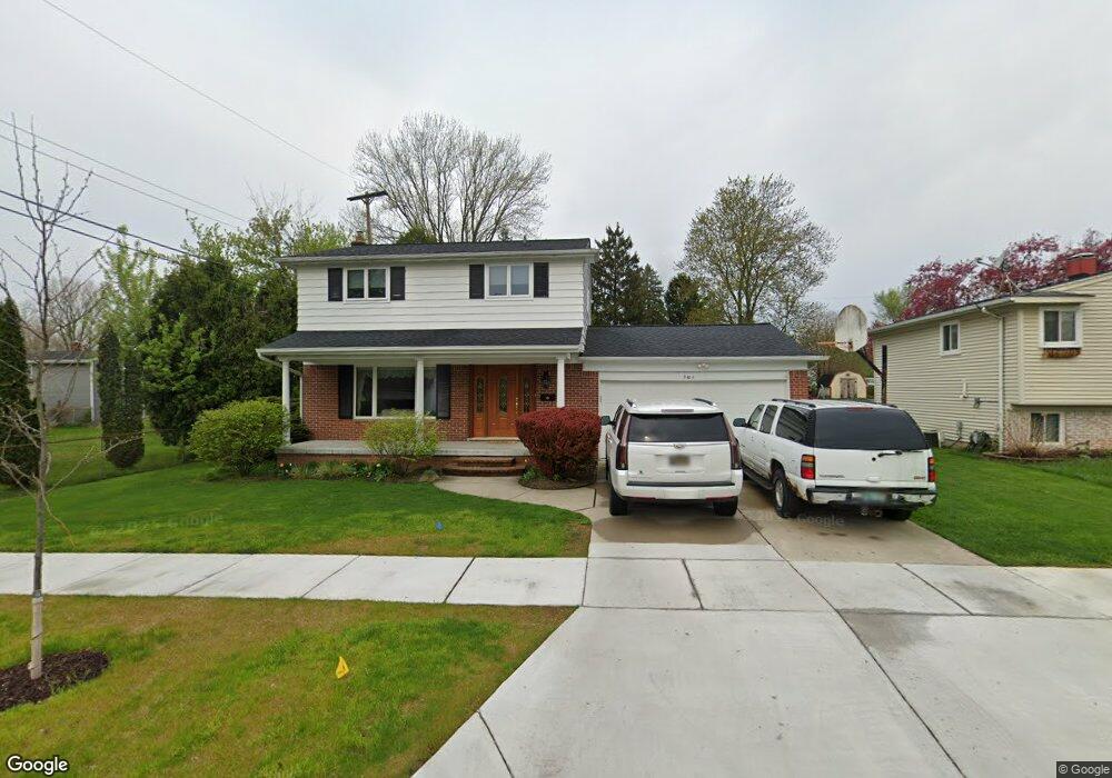 5404 Greenleaf Dr, Swartz Creek, MI 48473 - photo 1