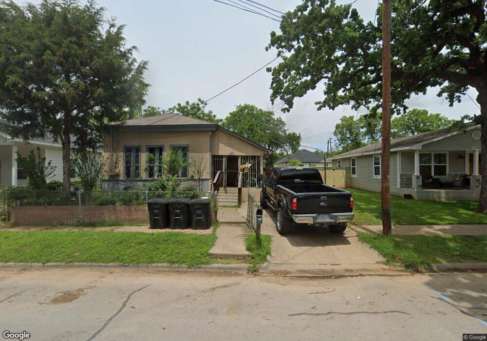 505 Olive St, Cleburne, TX 76031 - photo 1