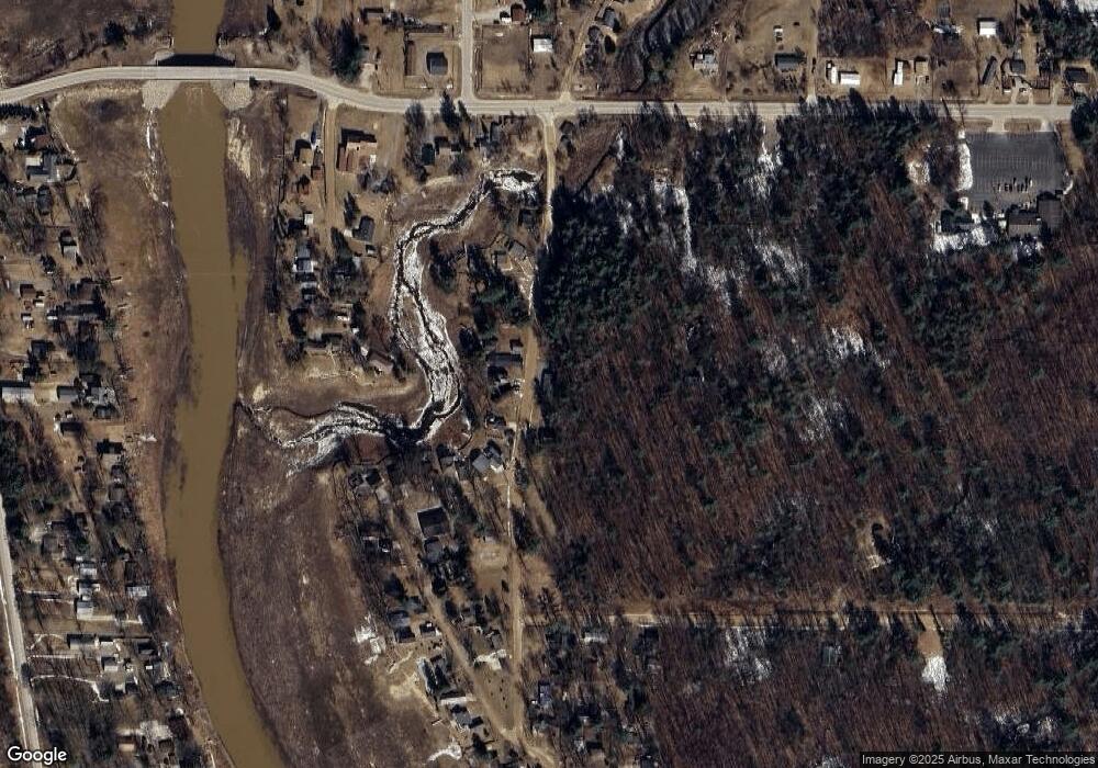 4047 Bayview Dr, Beaverton, MI 48612 - photo 1