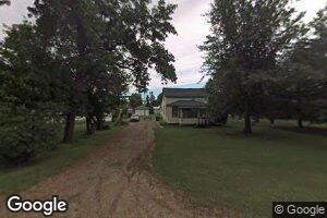 418 8th Ave, Reynolds, ND 58275