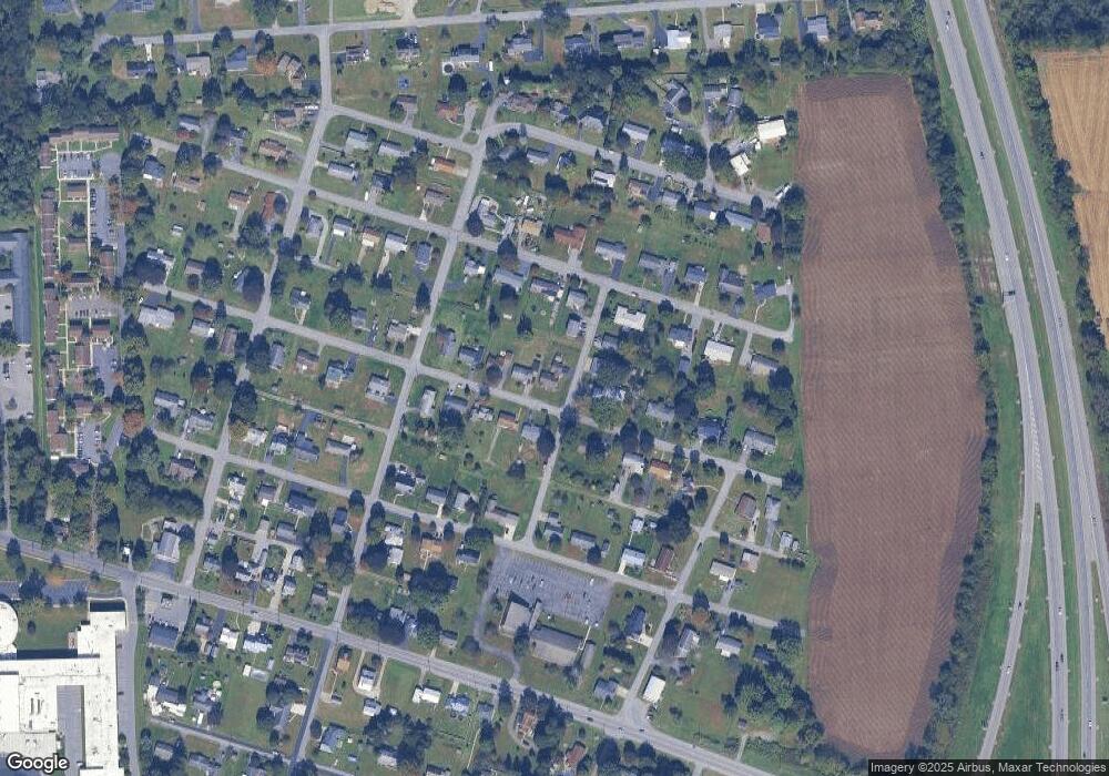 1085 Pine St, Milton, PA 17847 - photo 1