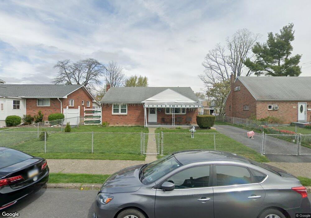 1811 E Cedar St unit 1813, Allentown, PA 18109 - photo 1