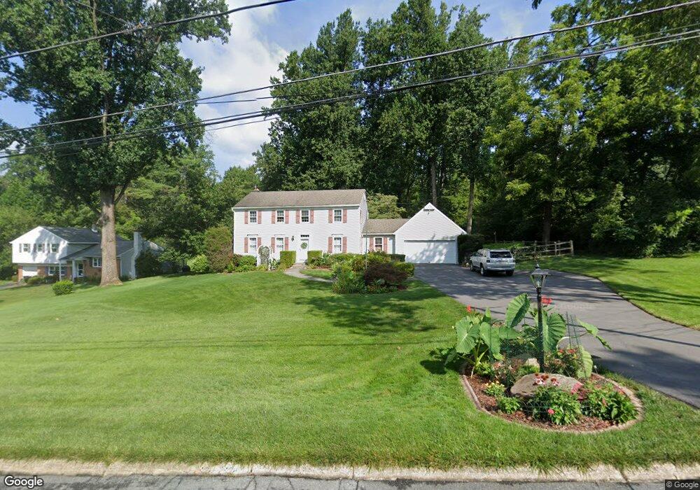 305 Maple St, Downingtown, PA 19335 - photo 1