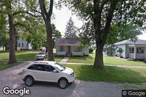 117 N Shelby St, Moweaqua, IL 62550