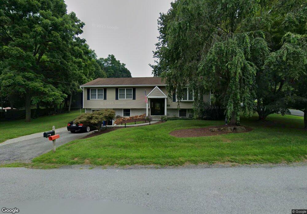 60 Fairway Dr, Pawling, NY 12564 - photo 1