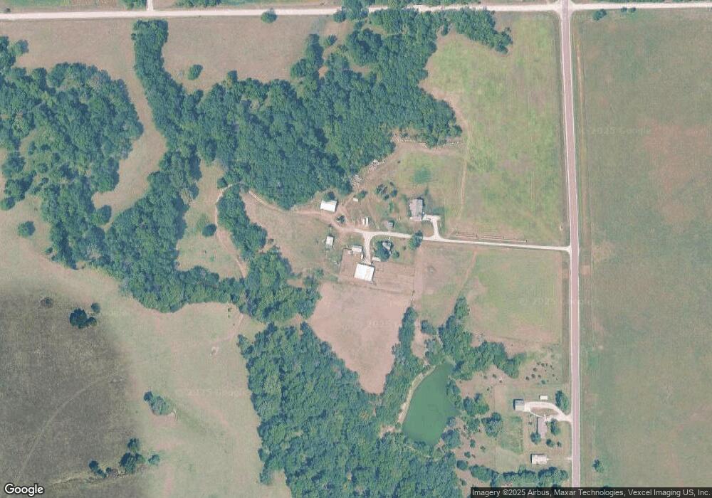 8635 SW Burlingame Rd, Wakarusa, KS 66546 - photo 1