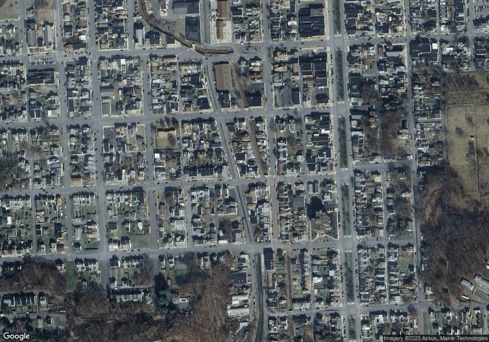 319 W Pine St, Shamokin, PA 17872 - photo 1