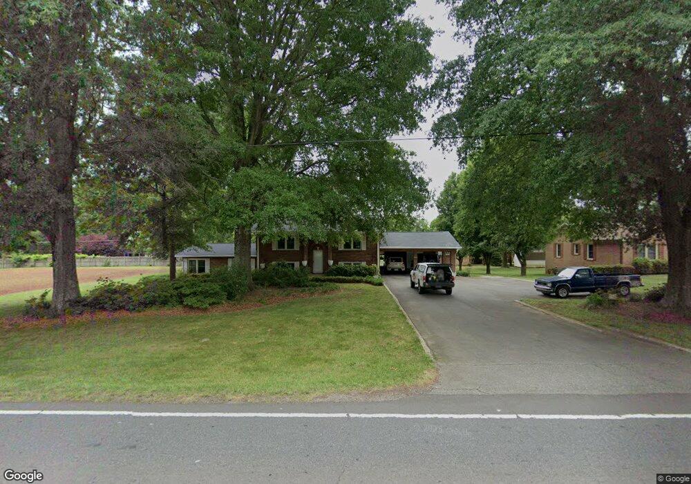 490 Mocksville Hwy, Statesville, NC 28625 - photo 1