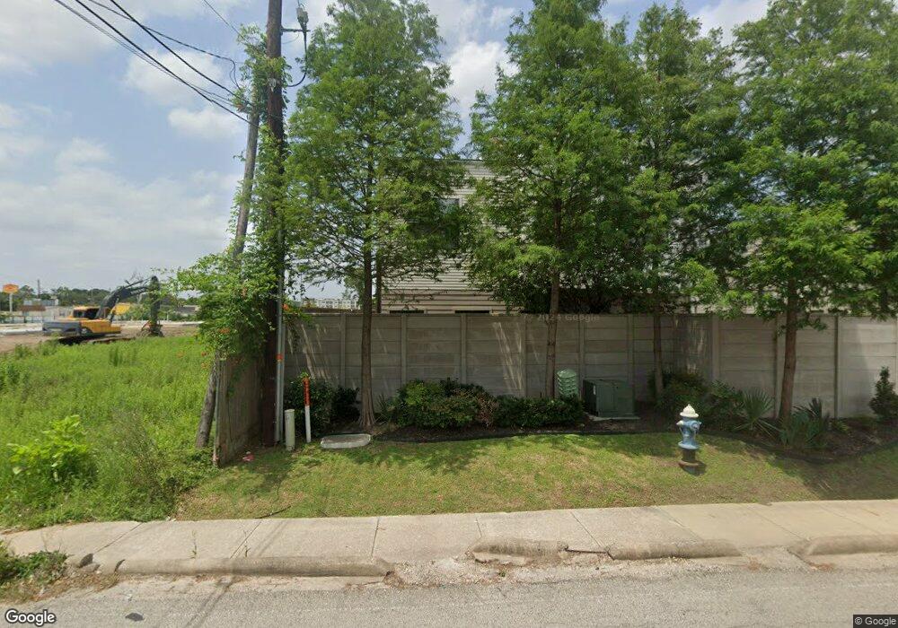614 Thornton Rd unit B, Houston, TX 77018 - photo 1